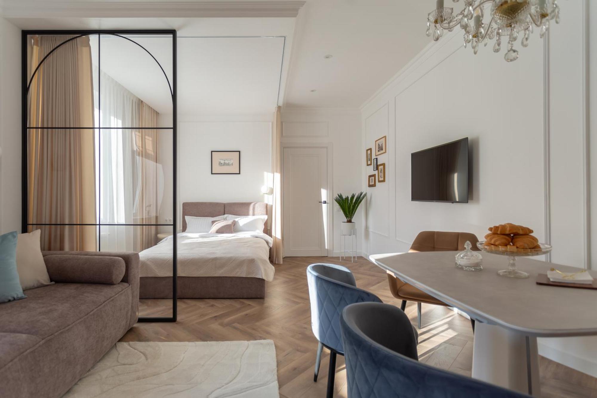 "M&D Apartmentslviv" Ultra Lux Rynok Square, 6Person Екстер'єр фото