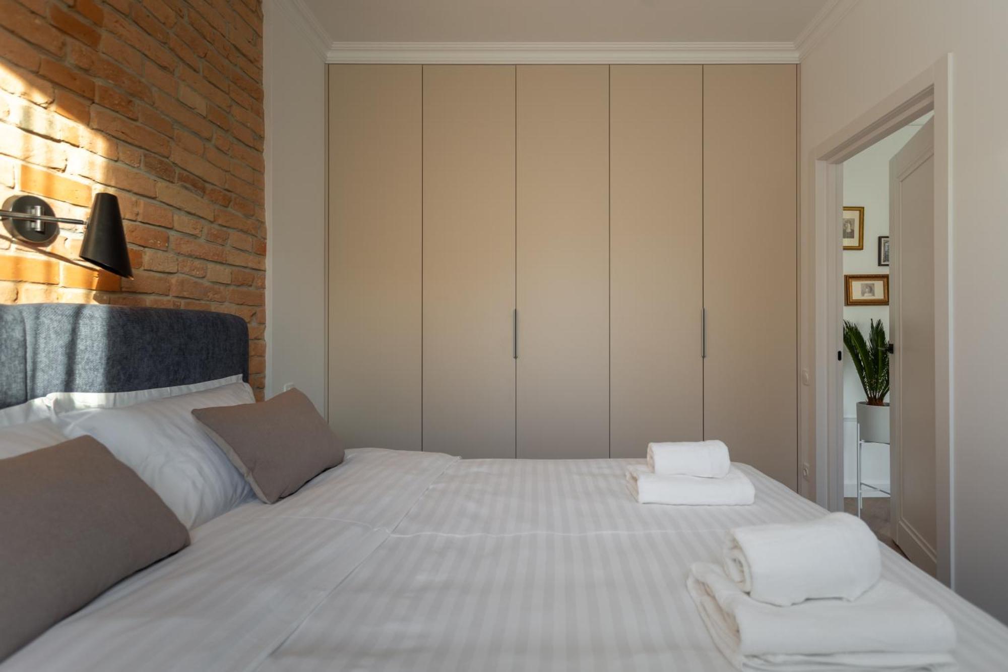 "M&D Apartmentslviv" Ultra Lux Rynok Square, 6Person Екстер'єр фото