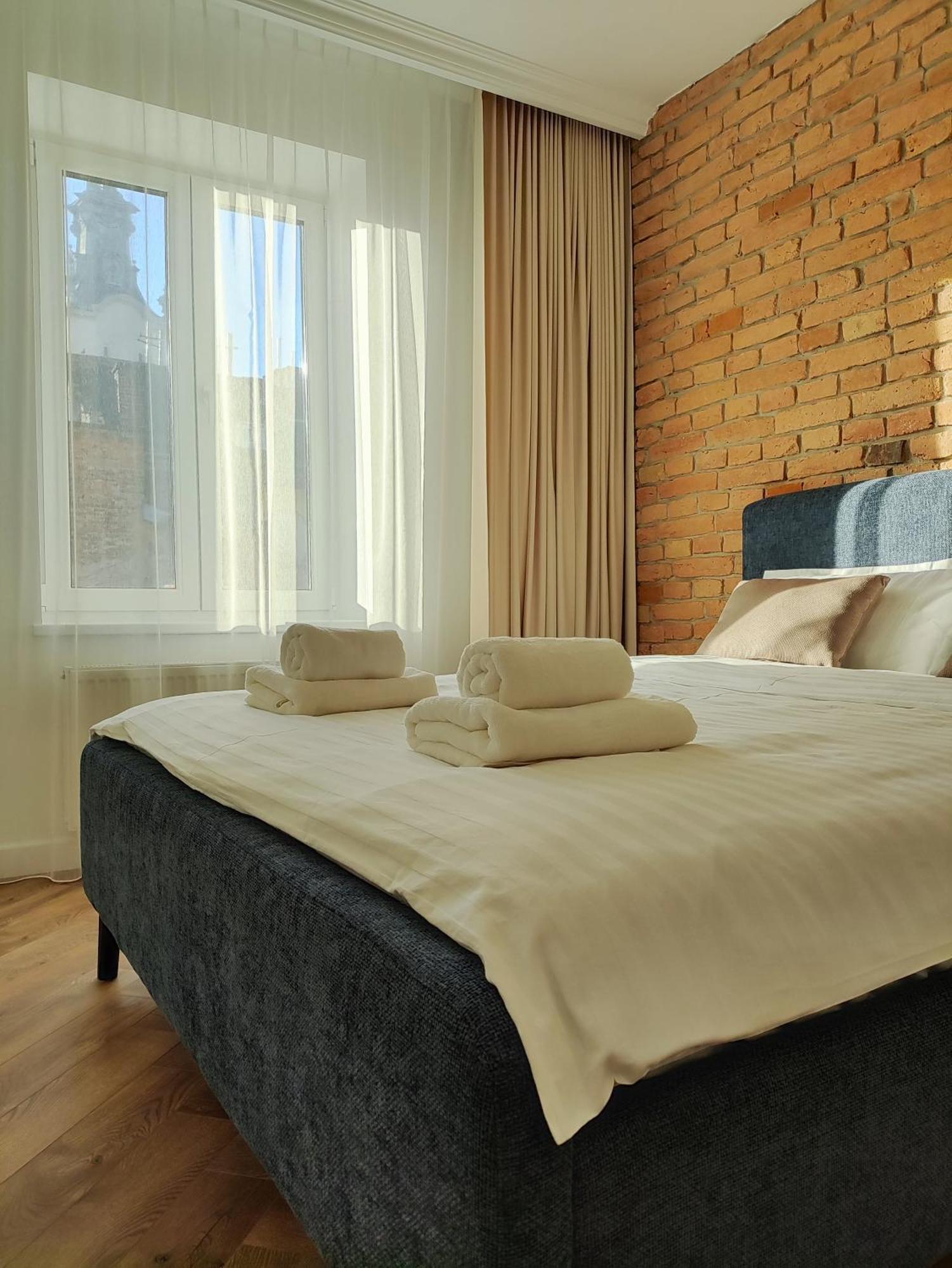 "M&D Apartmentslviv" Ultra Lux Rynok Square, 6Person Екстер'єр фото